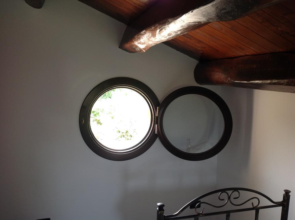 Case Vacanze Casa Romana Lascari Buitenkant foto