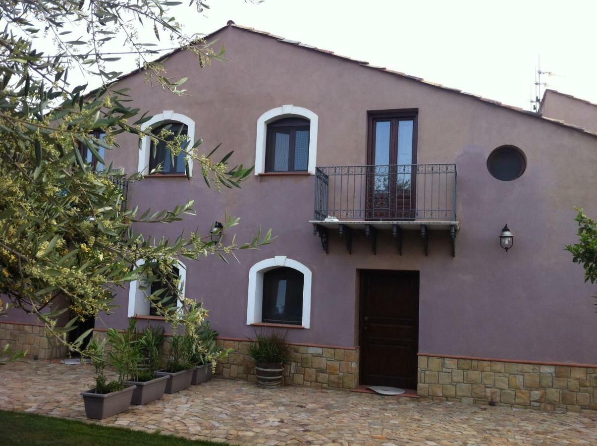 Case Vacanze Casa Romana Lascari Buitenkant foto