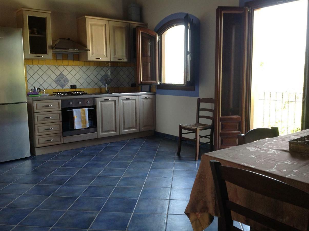 Case Vacanze Casa Romana Lascari Buitenkant foto